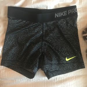 Nike Pro Dri-Fit Pattern Spandex Shorts (Sliders)